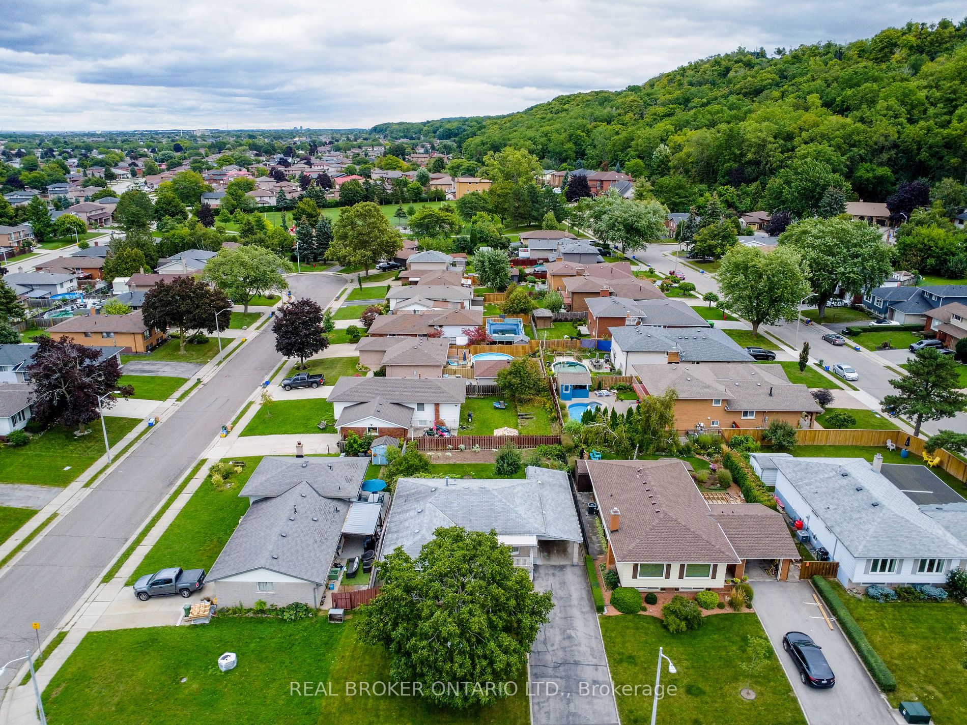 48 Stoney Brook Dr