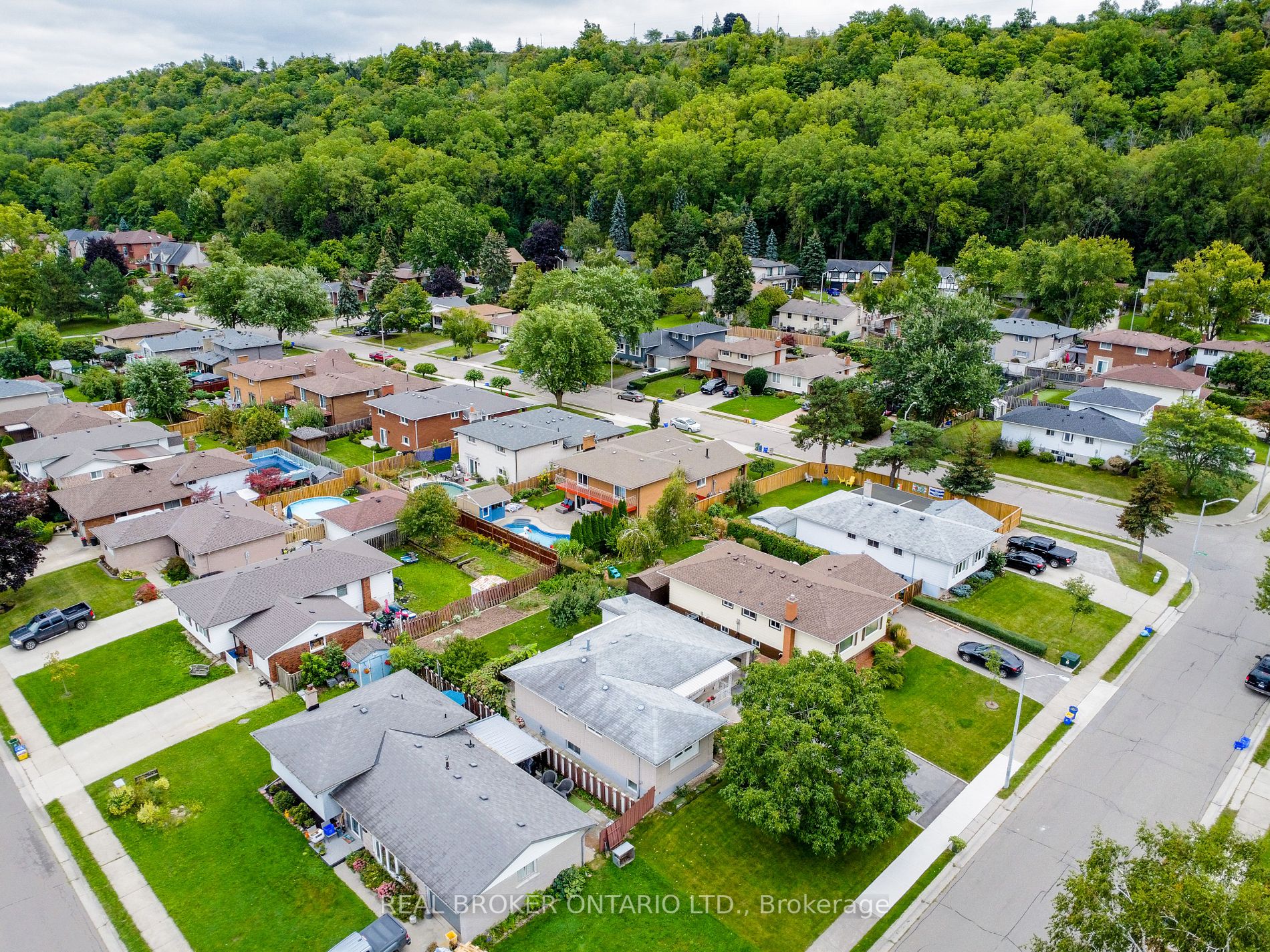 48 Stoney Brook Dr