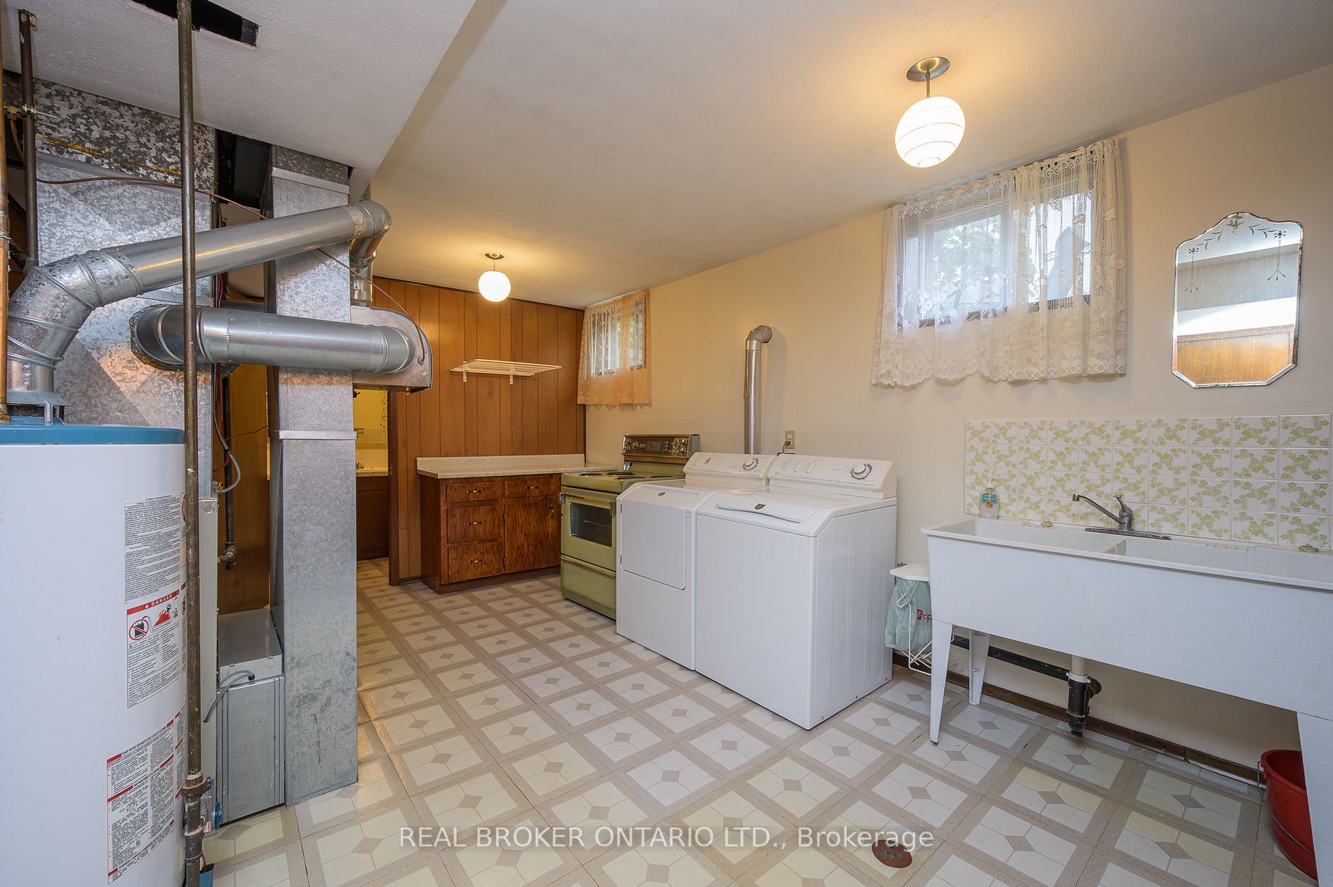 48 Stoney Brook Dr