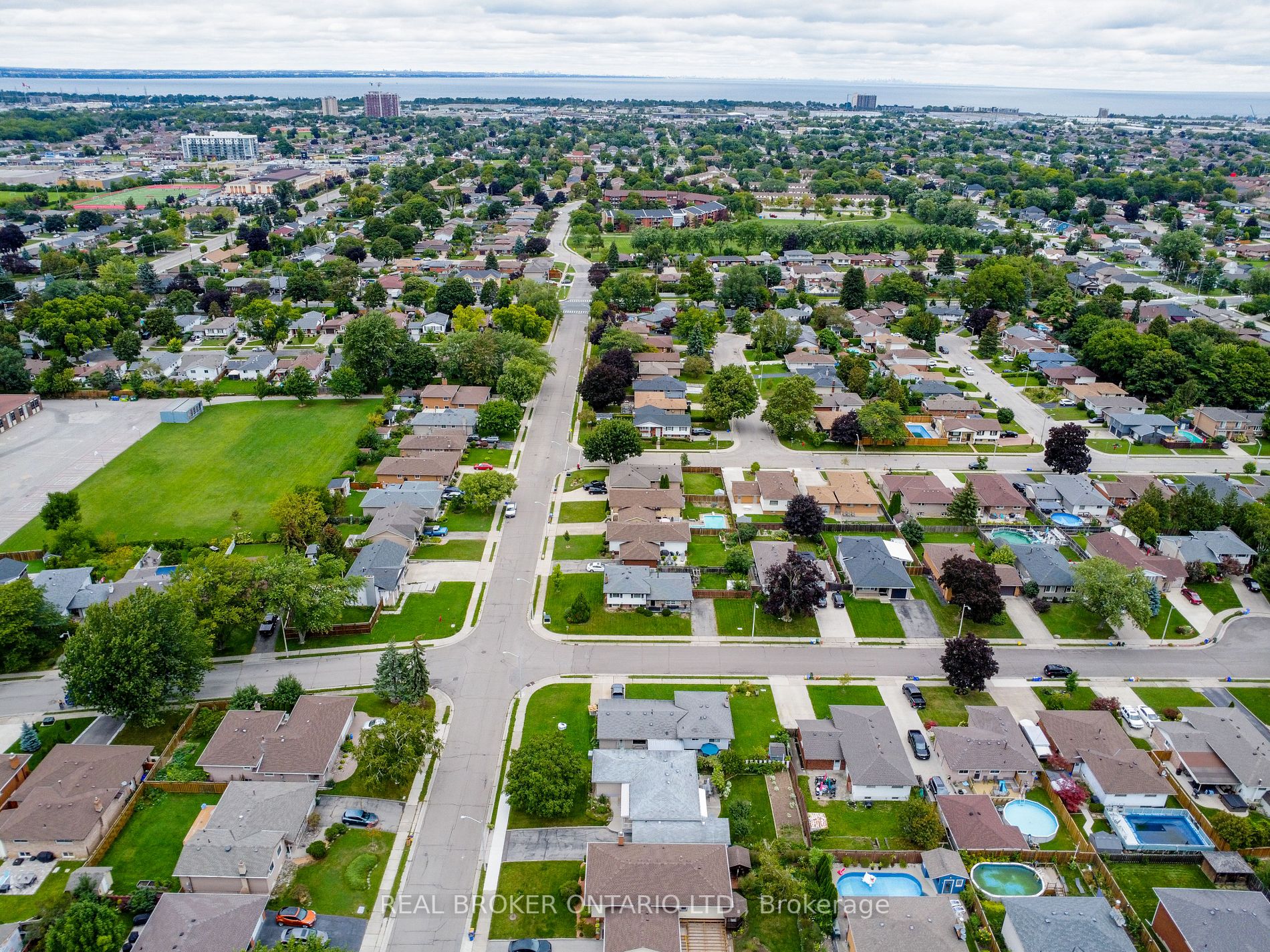 48 Stoney Brook Dr