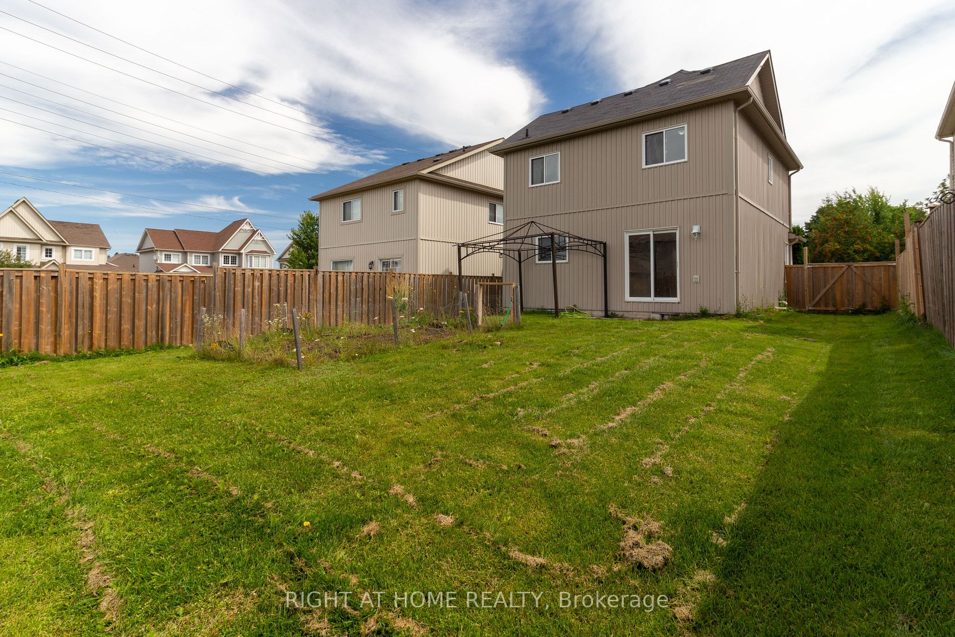 415 Orvis Crescent