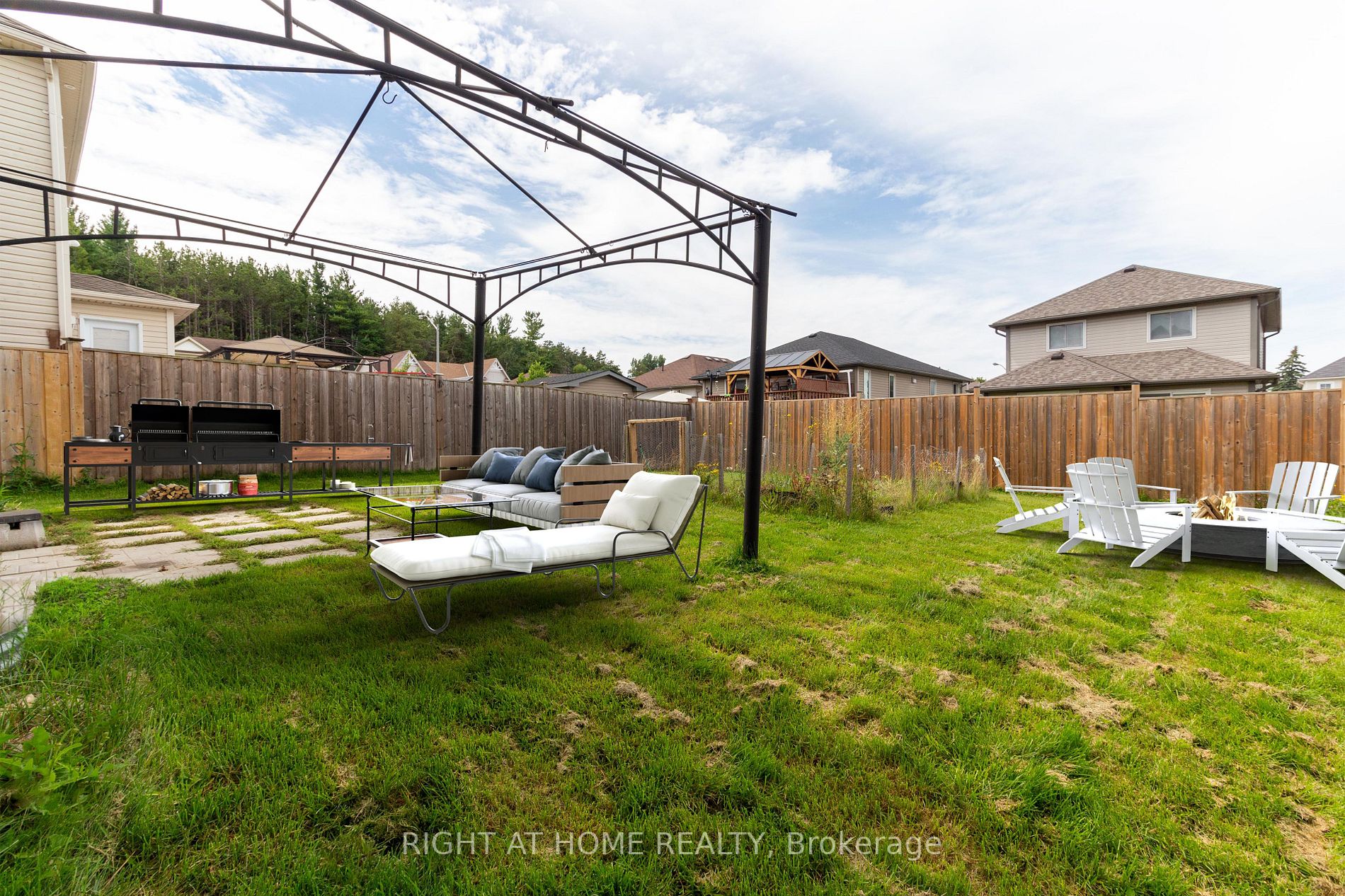 415 Orvis Crescent