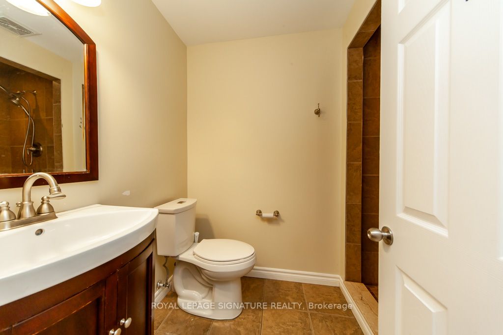 423 Sauve Crescent