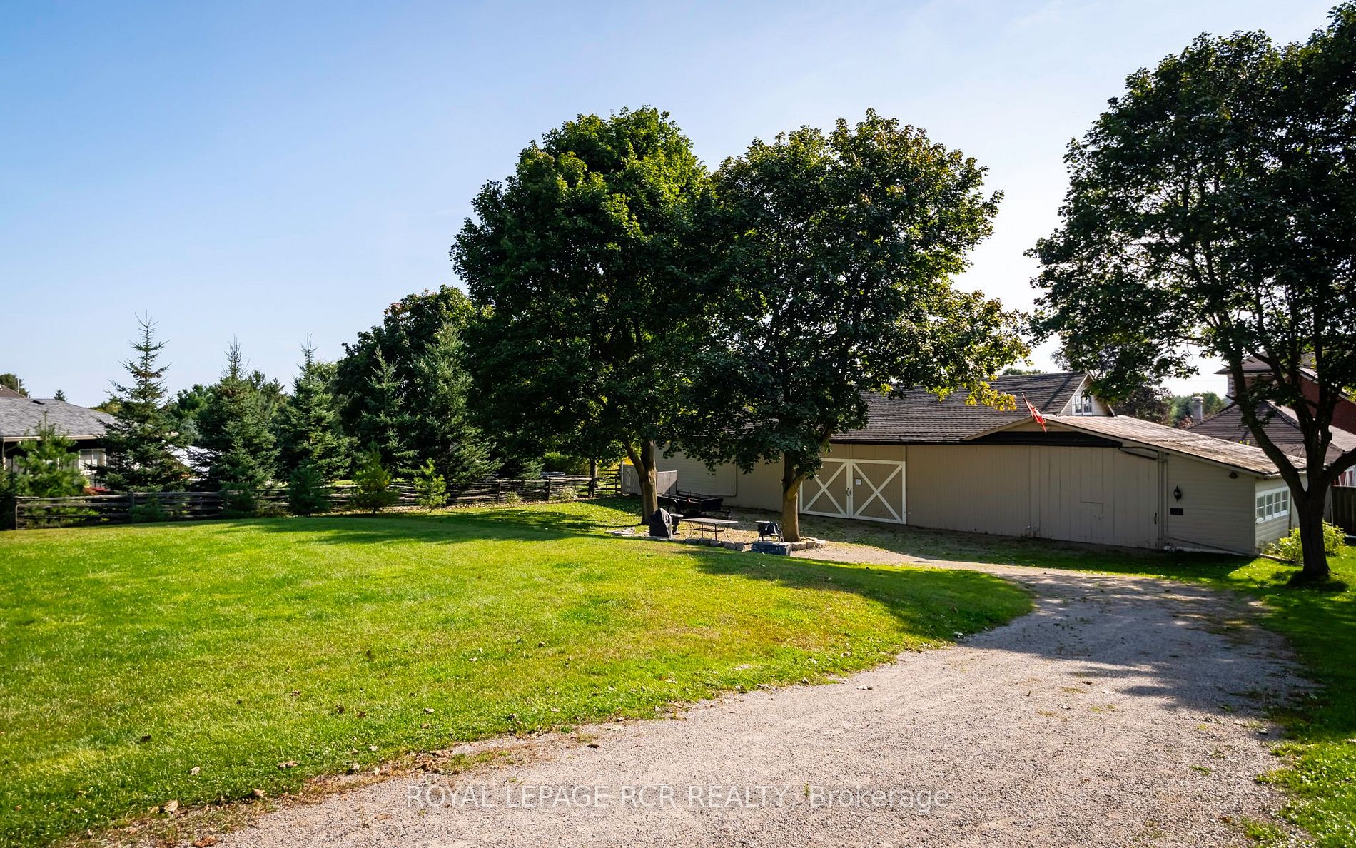 16 Barbour Dr