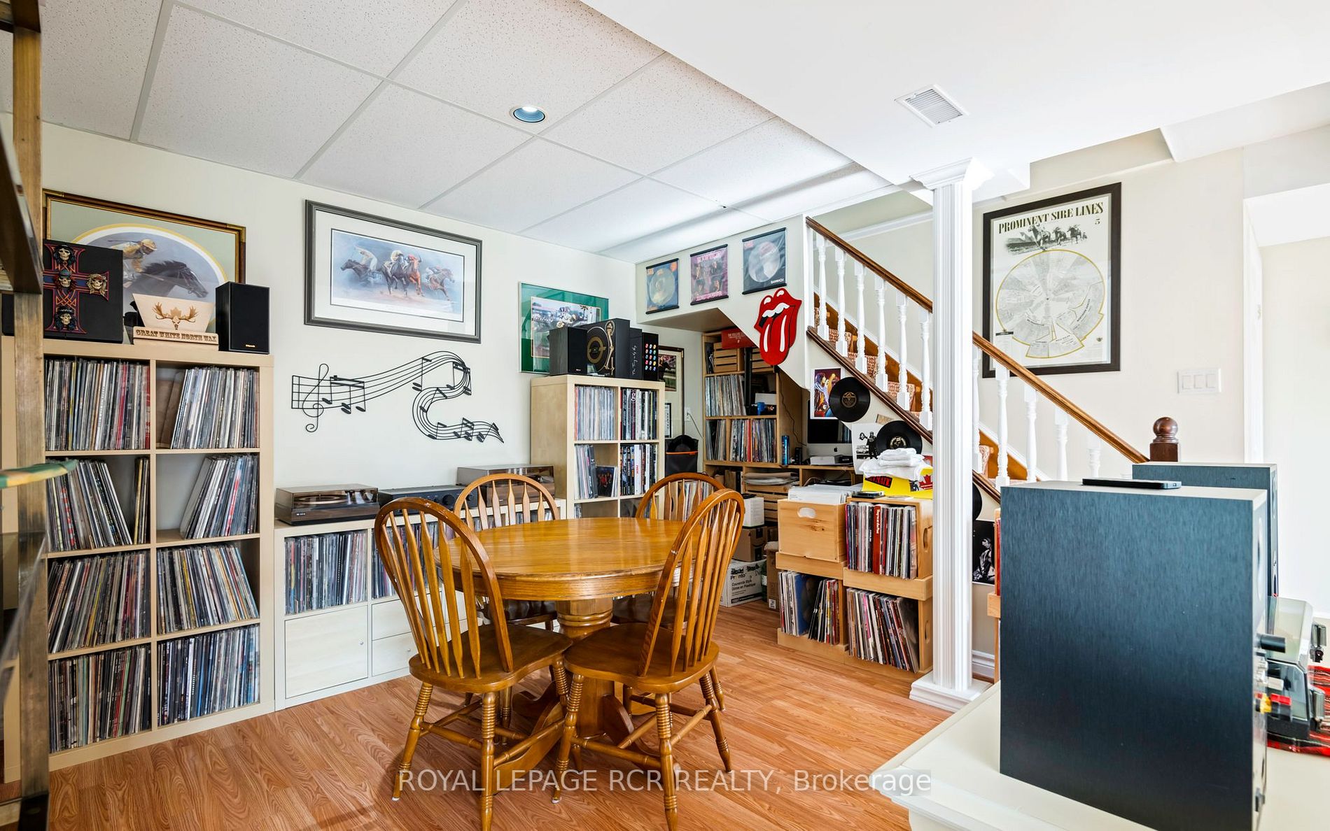16 Barbour Dr