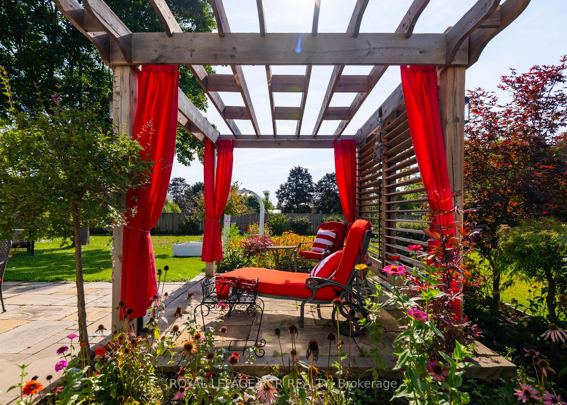 16 Barbour Dr