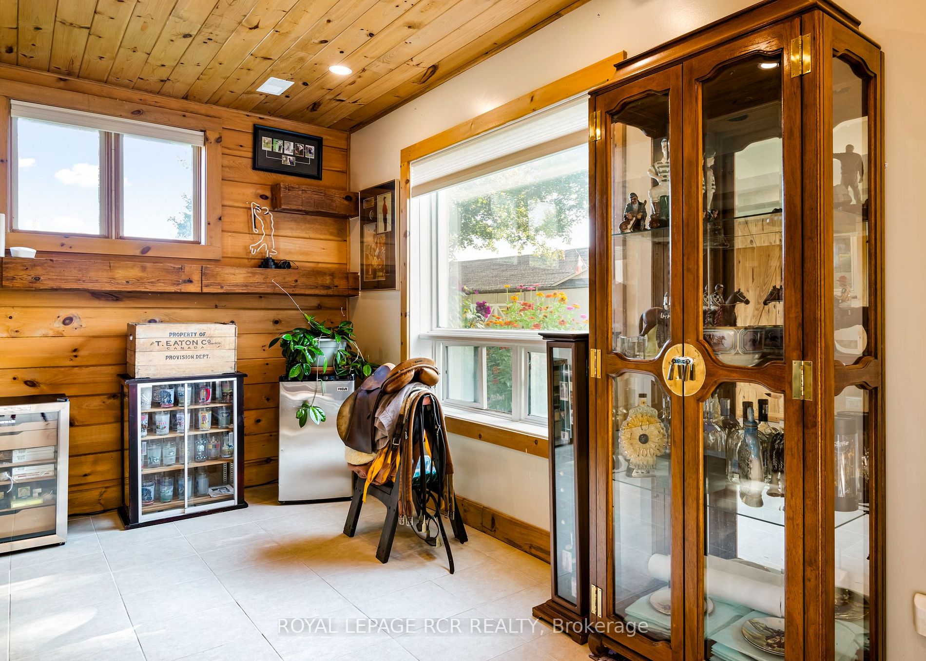 16 Barbour Dr