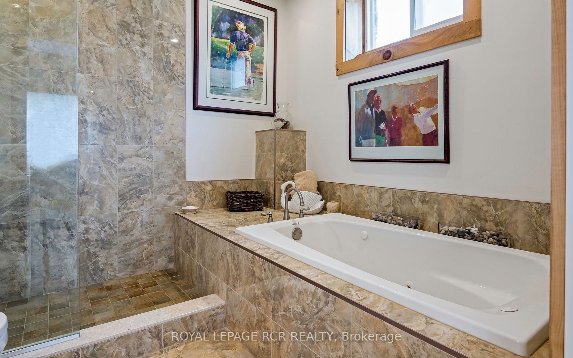 16 Barbour Dr