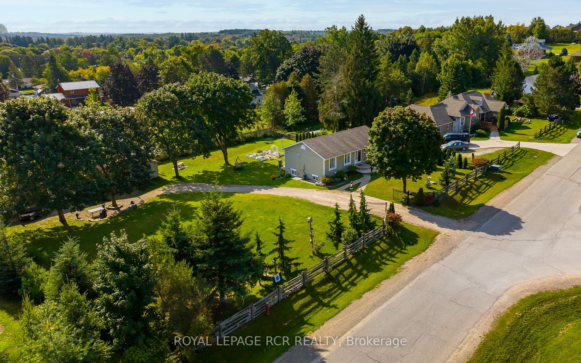 16 Barbour Dr