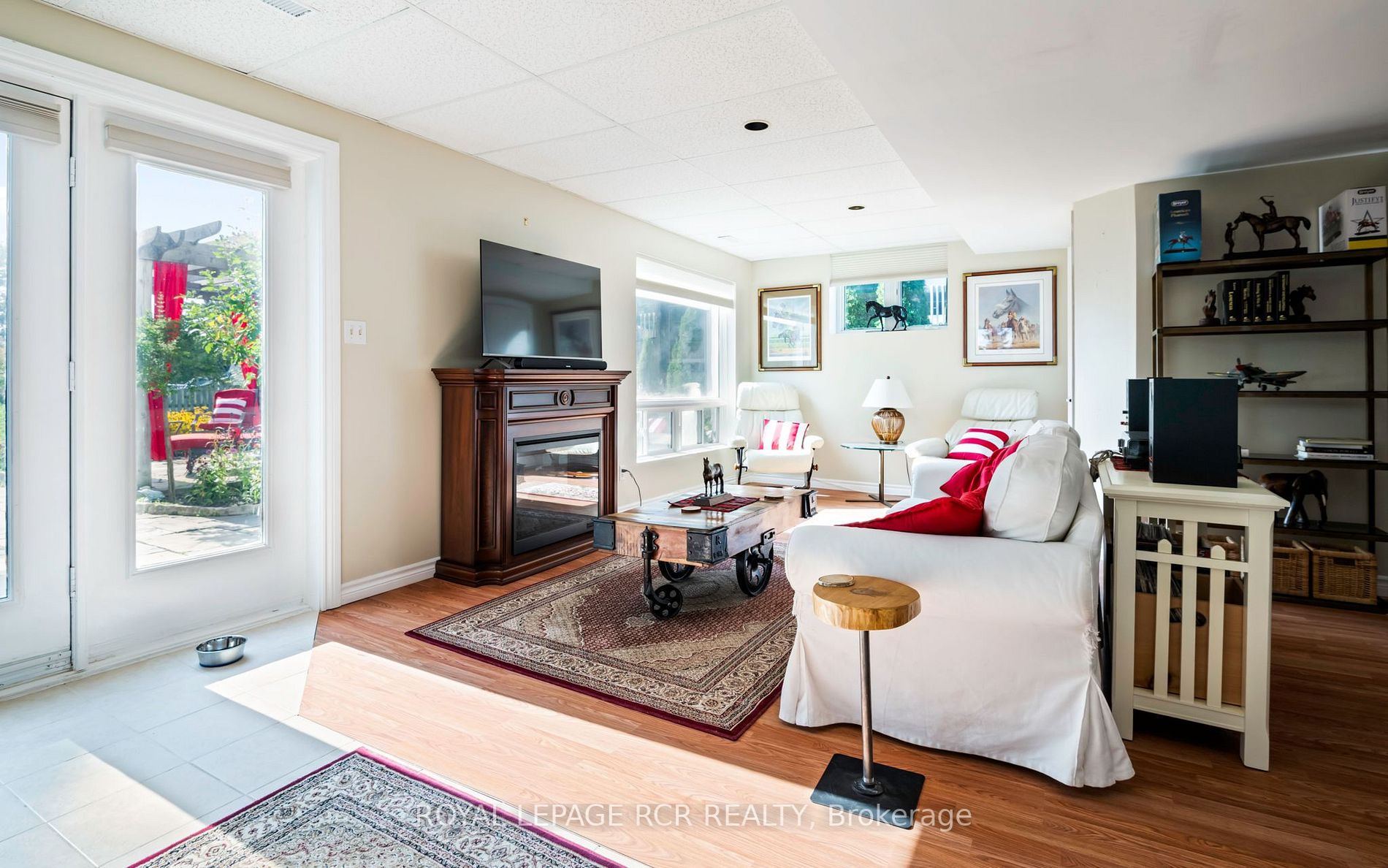 16 Barbour Dr