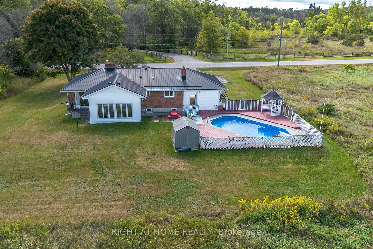 288 Burnbrae Rd