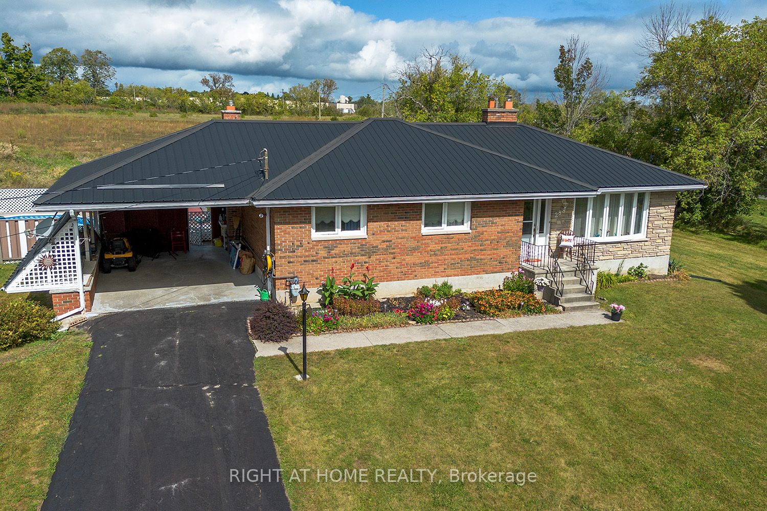 288 Burnbrae Rd