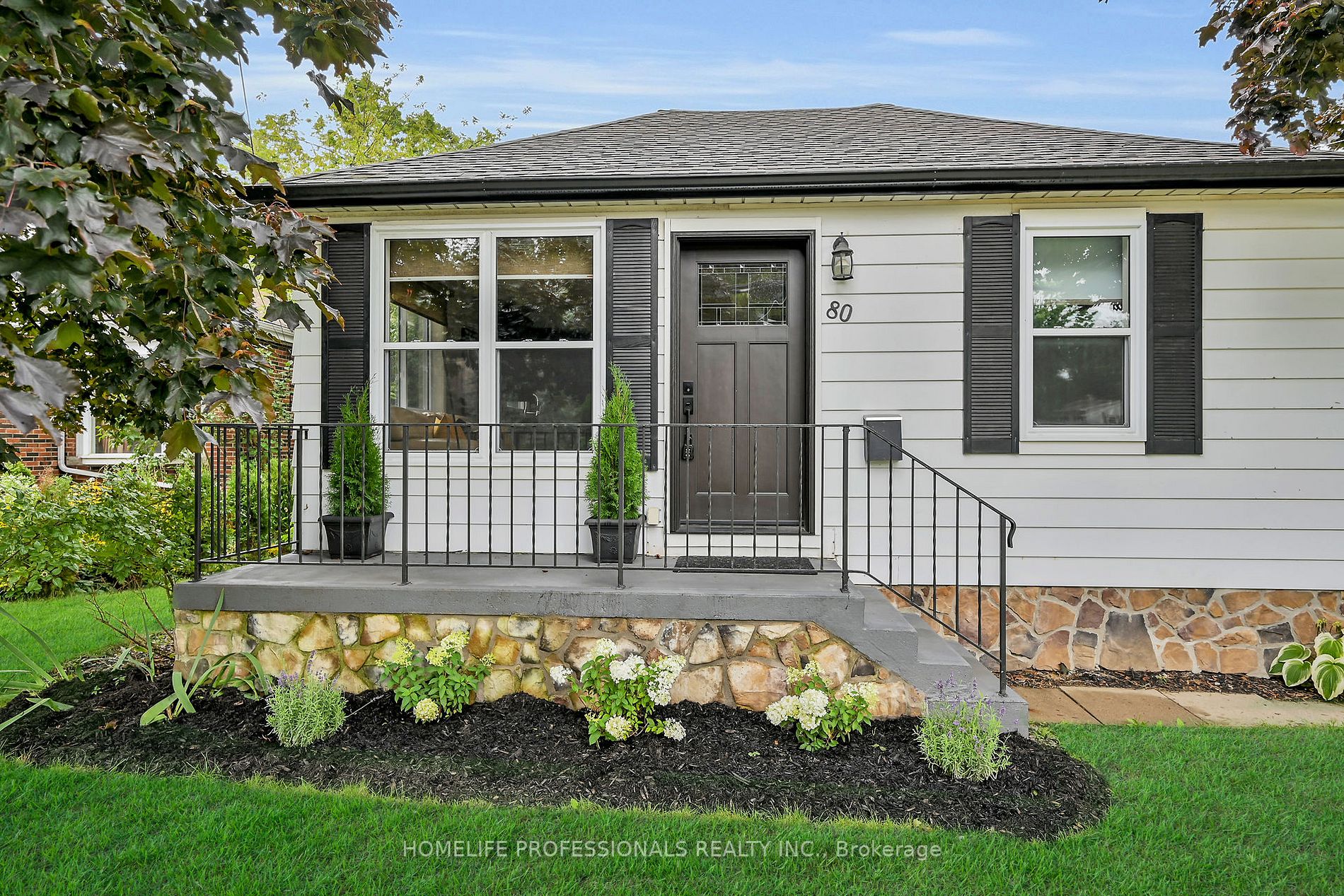 80 Fiddlers Green Rd