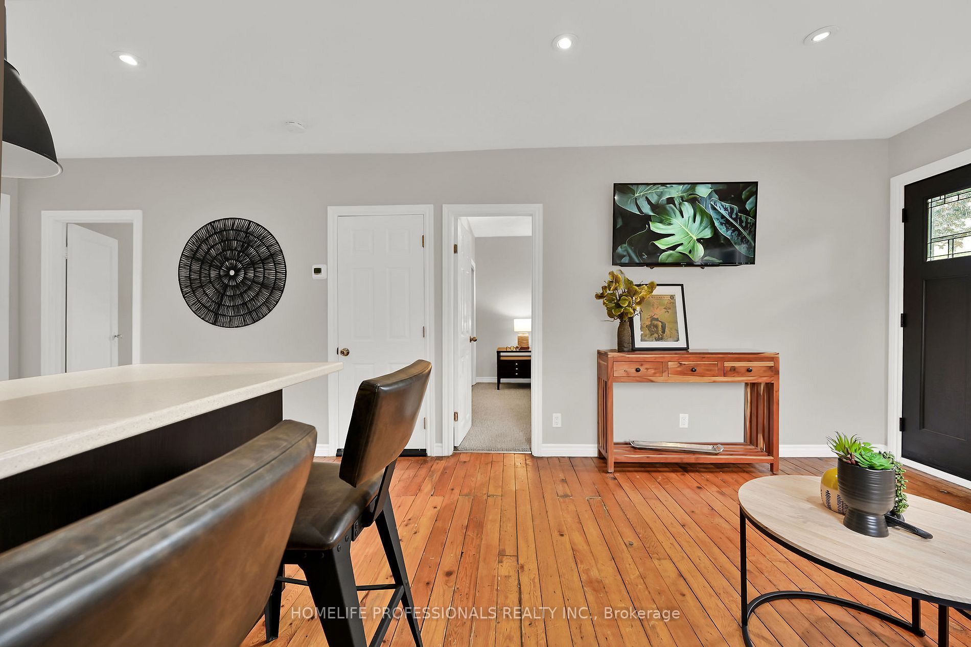 80 Fiddlers Green Rd