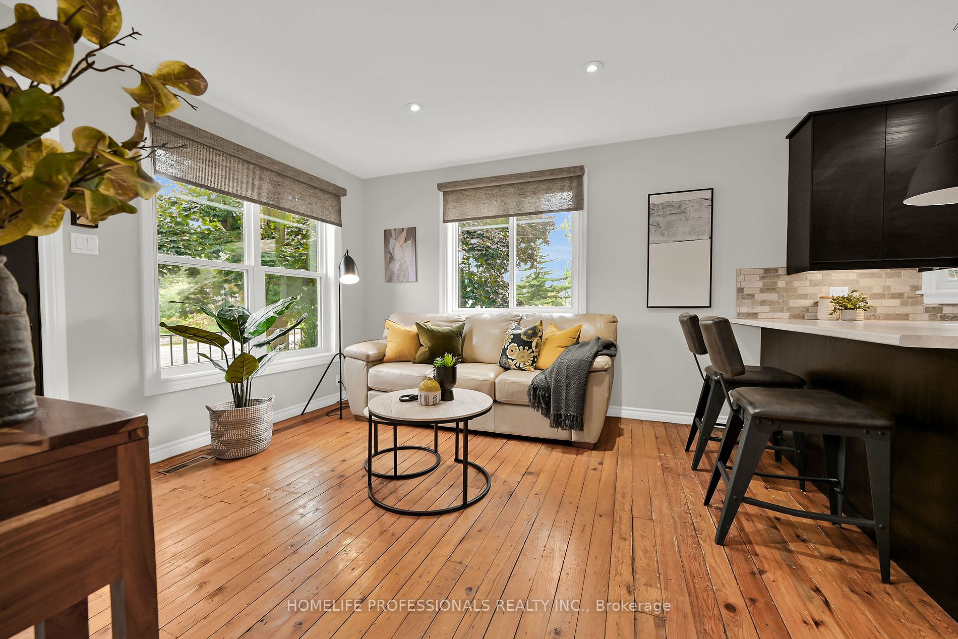 80 Fiddlers Green Rd