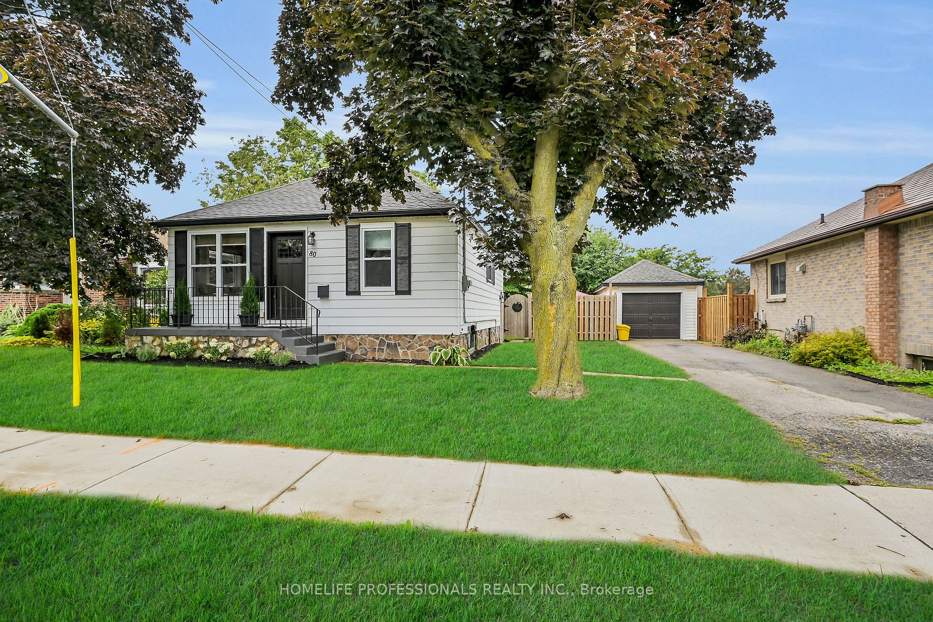 80 Fiddlers Green Rd