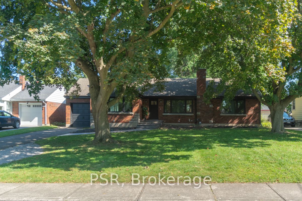 5678 Woodland Blvd, #1 Upper
