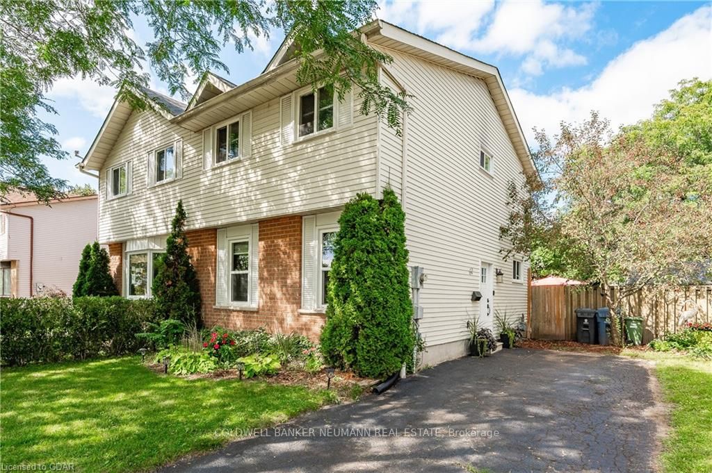 60 Upton Cres