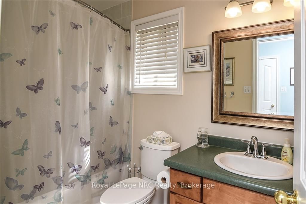 21 Tamarack Crt