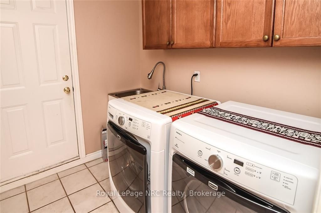 21 Tamarack Crt