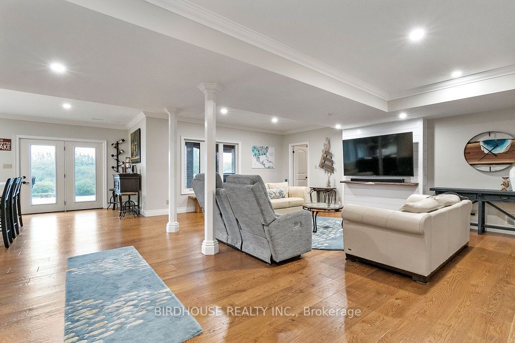 20 William Booth Crescent