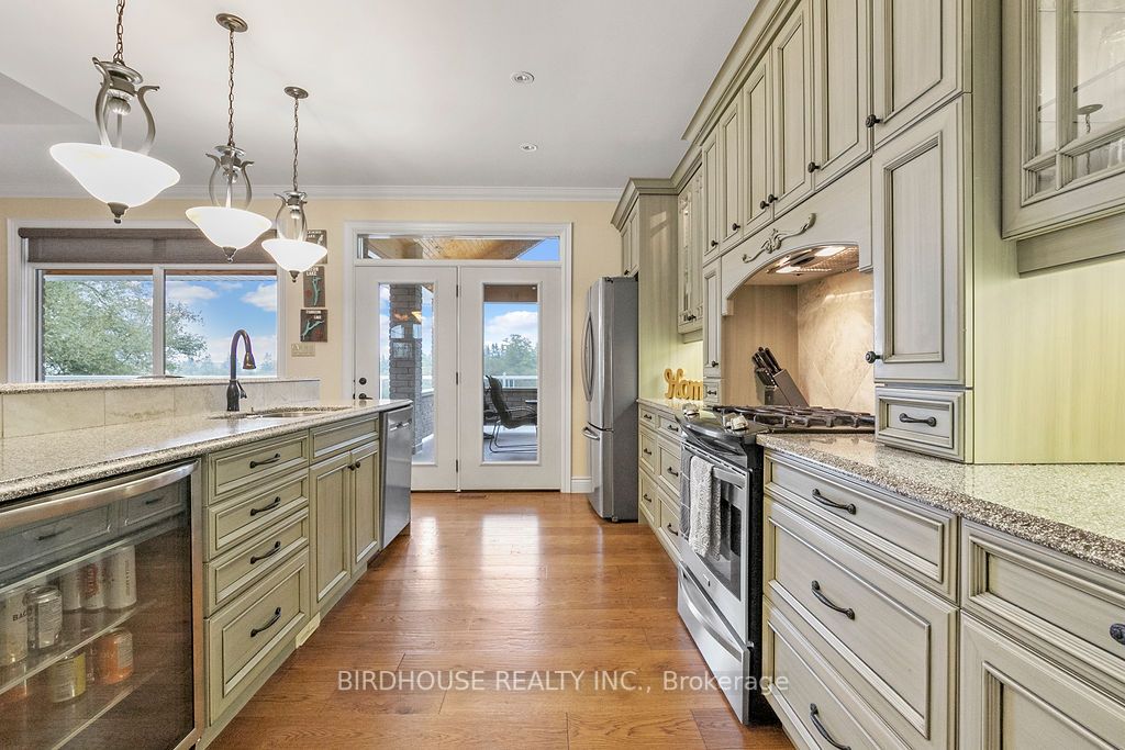 20 William Booth Crescent
