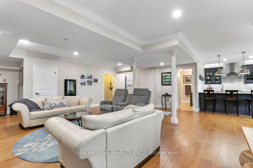 20 William Booth Crescent