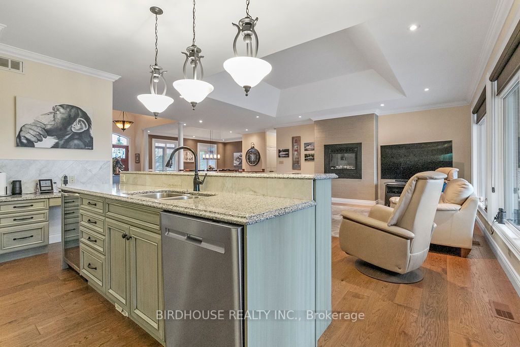 20 William Booth Crescent