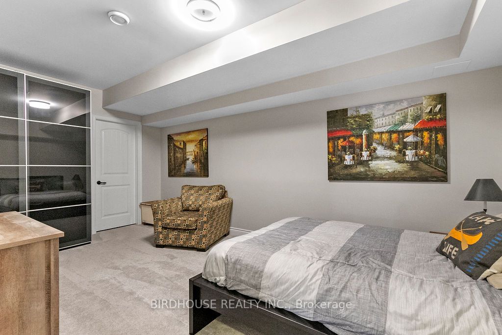 20 William Booth Crescent