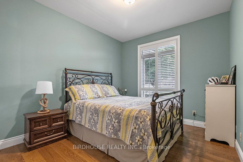 20 William Booth Crescent