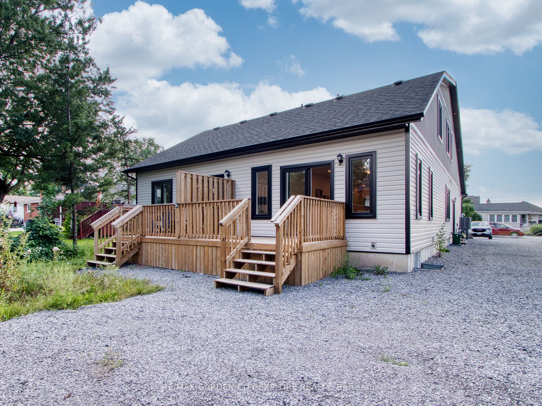 13 Valley Rd, #3-Upper