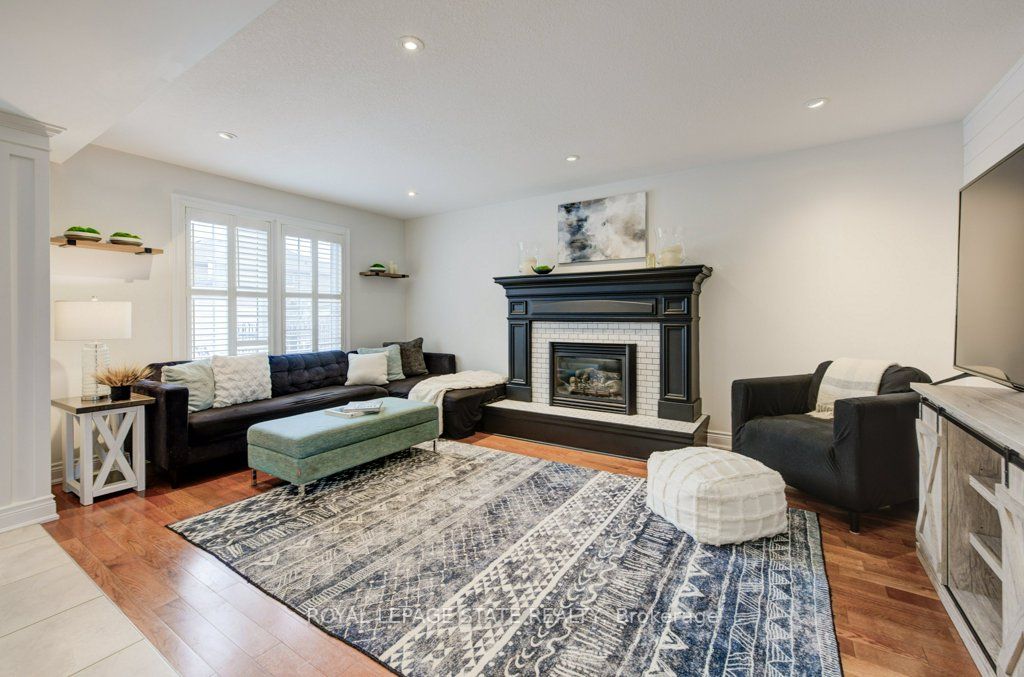 17 Sandy Drive