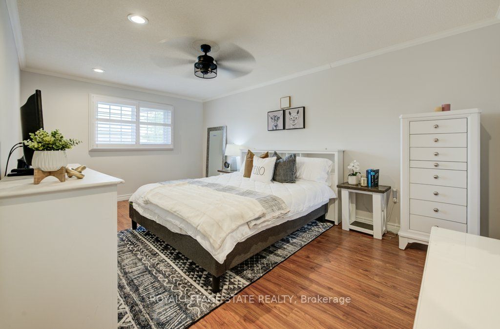 17 Sandy Drive