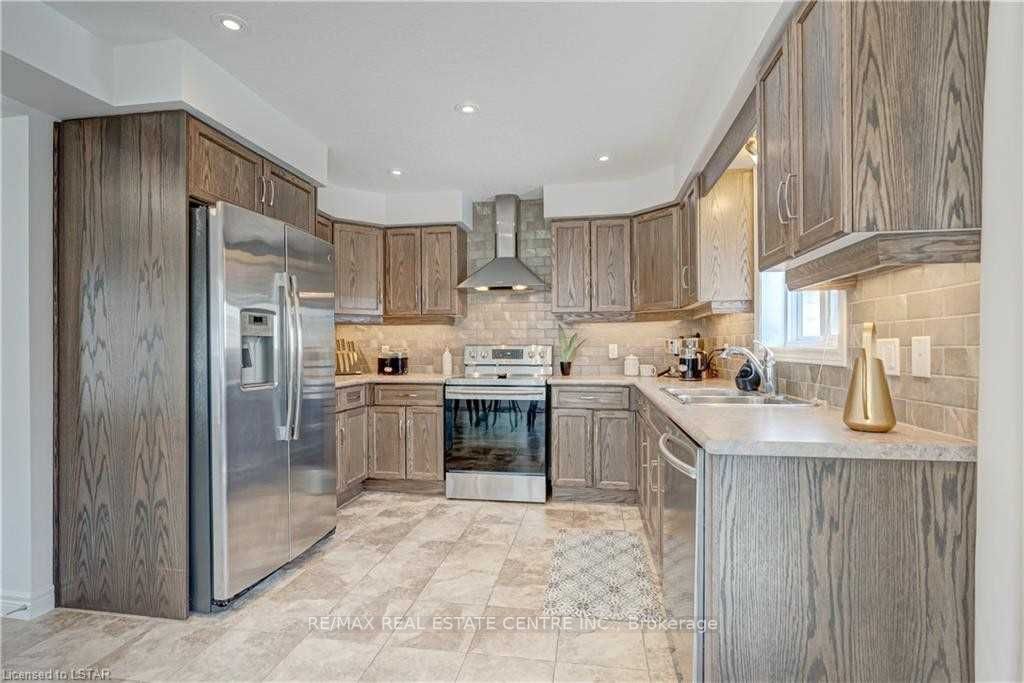 1220 Riverbend Rd, #119