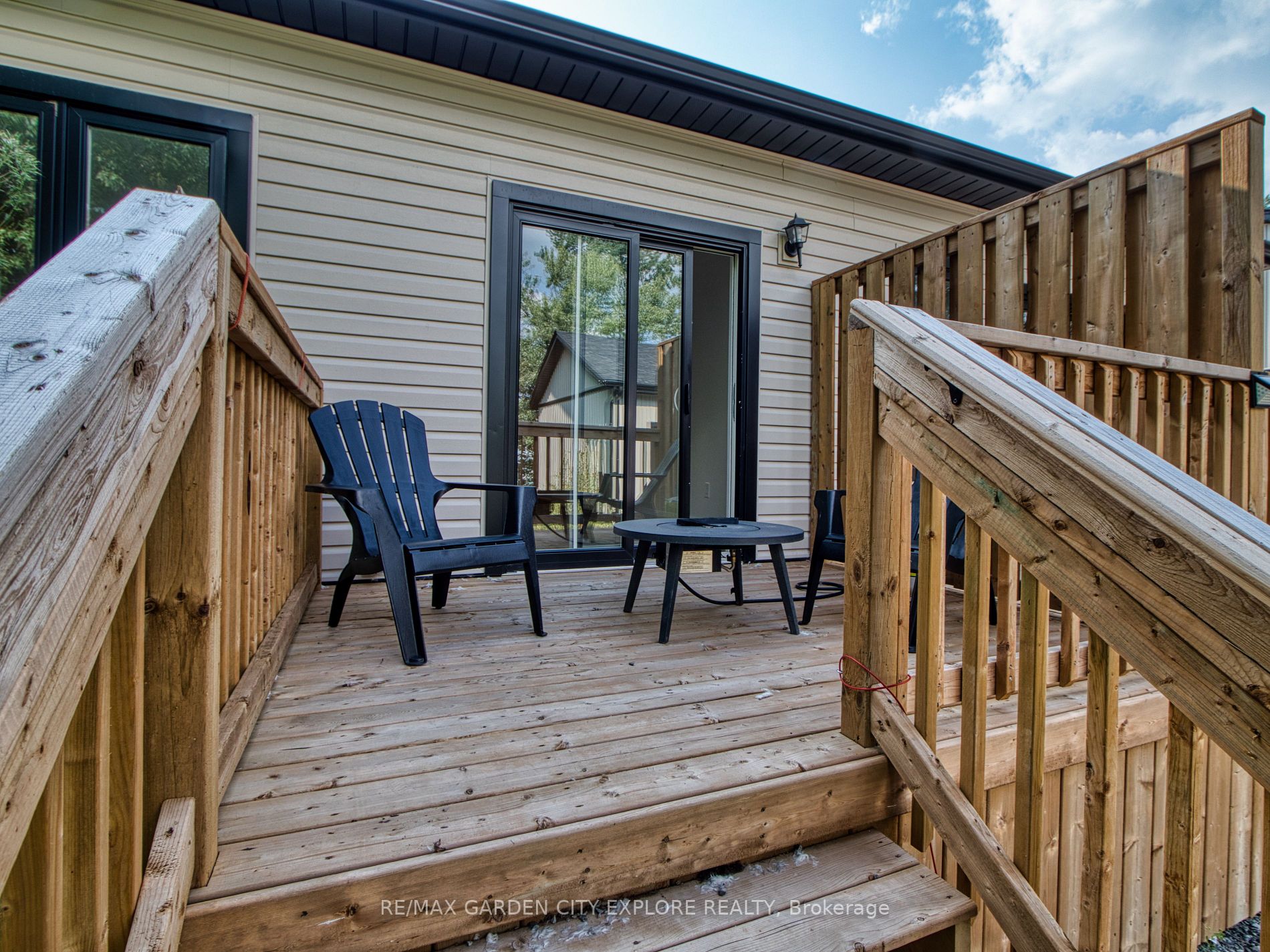 13 Valley Rd, #4-Upper