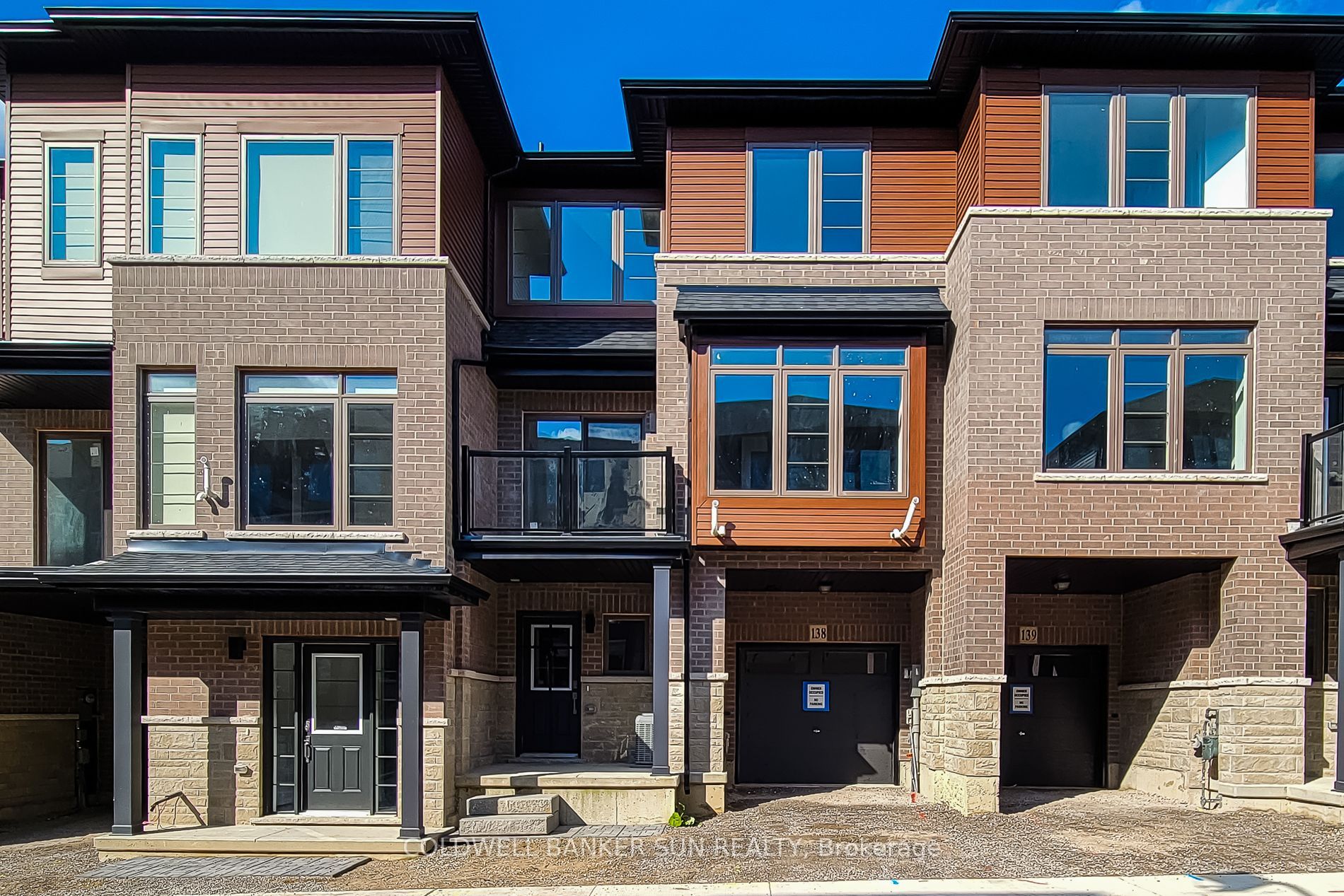 61 Soho St, #138