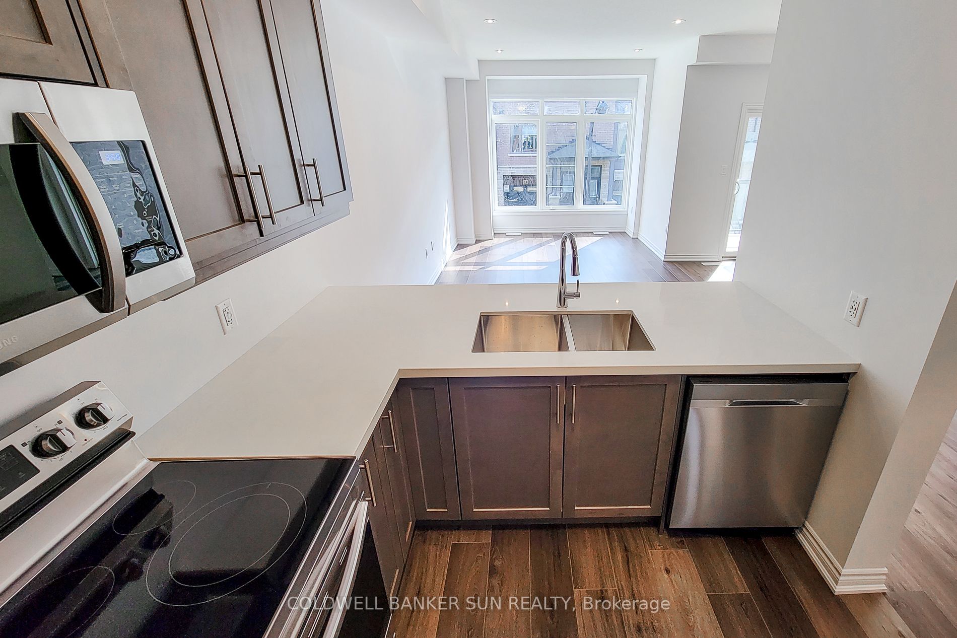 61 Soho St, #138