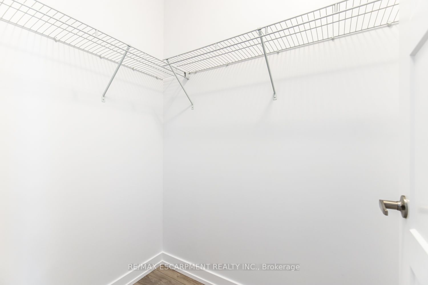 460 Dundas St E, #116
