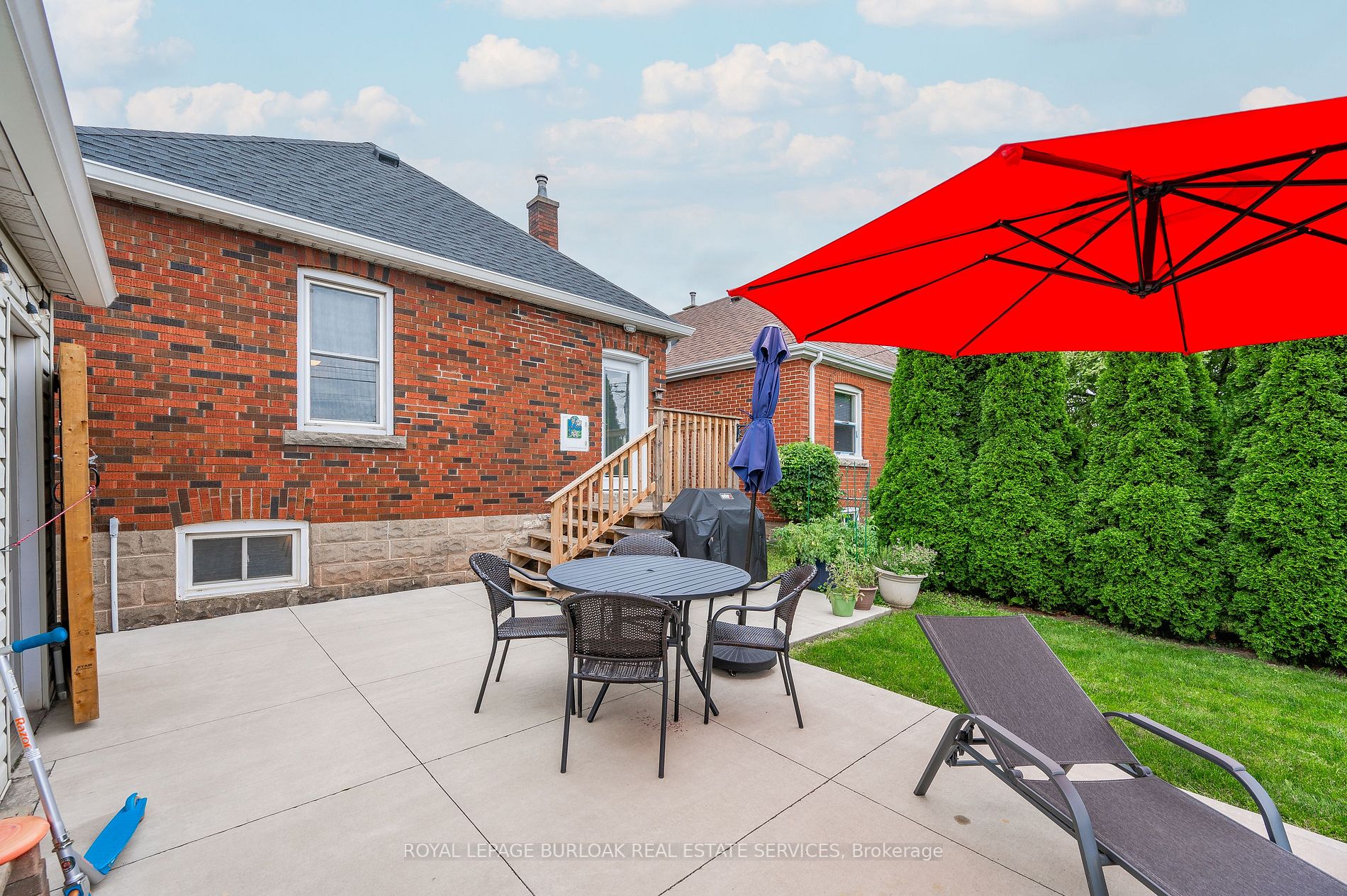 131 Adeline Avenue