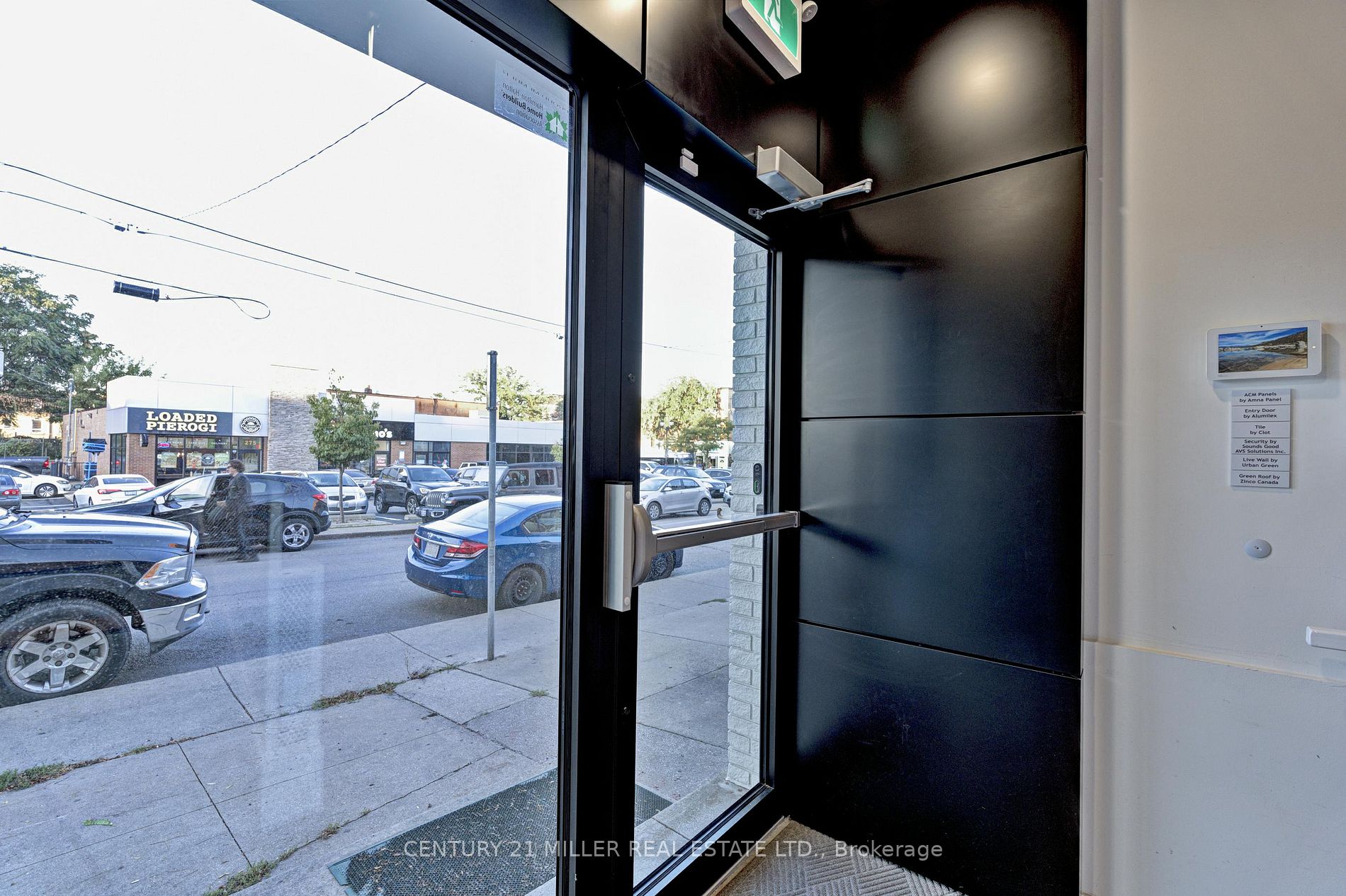 15 Colbourne St