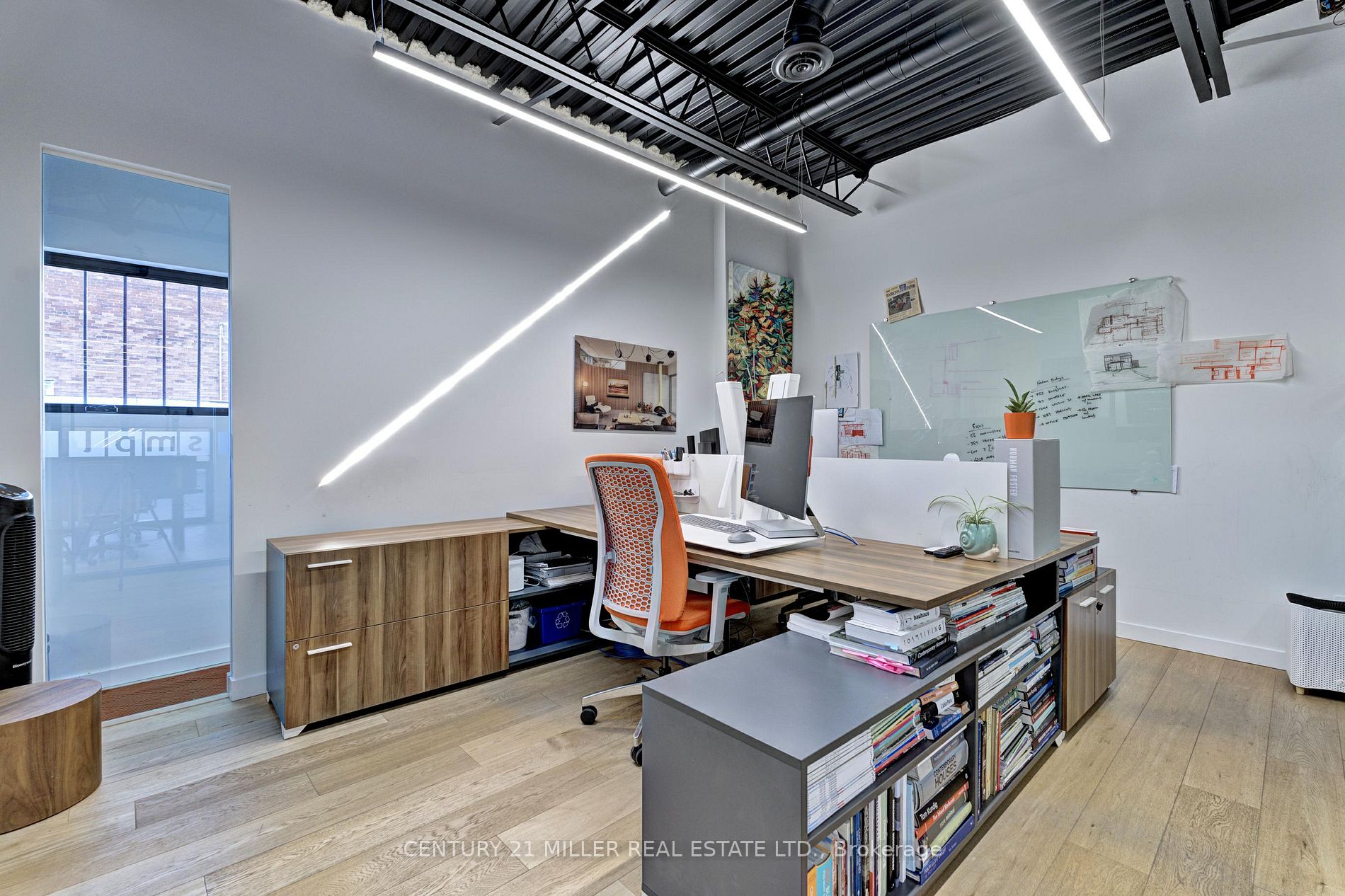 15 Colbourne St
