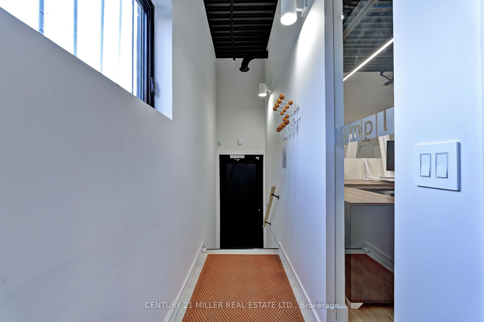 15 Colbourne St