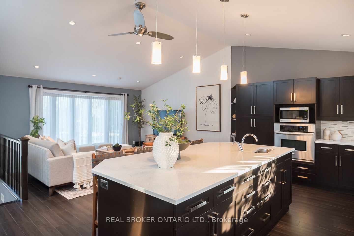 4 Forest Glen Crescent