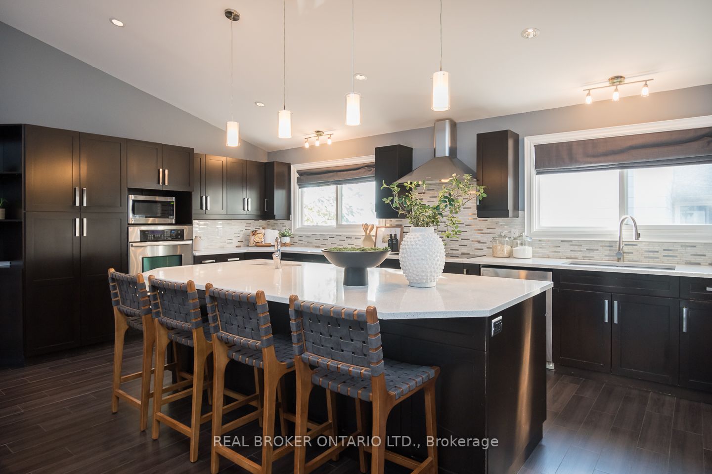 4 Forest Glen Crescent