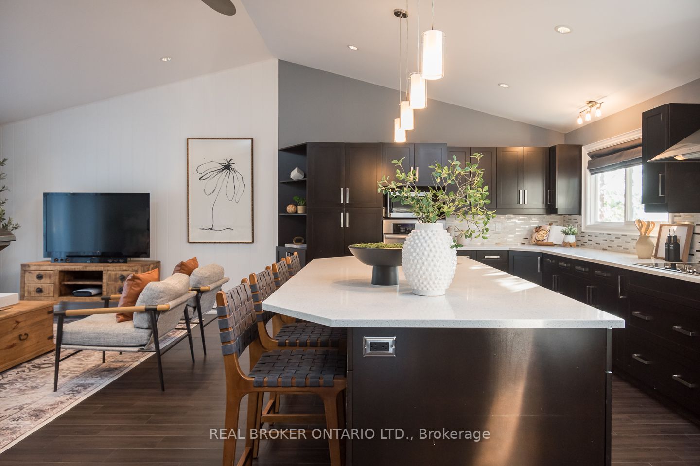 4 Forest Glen Crescent