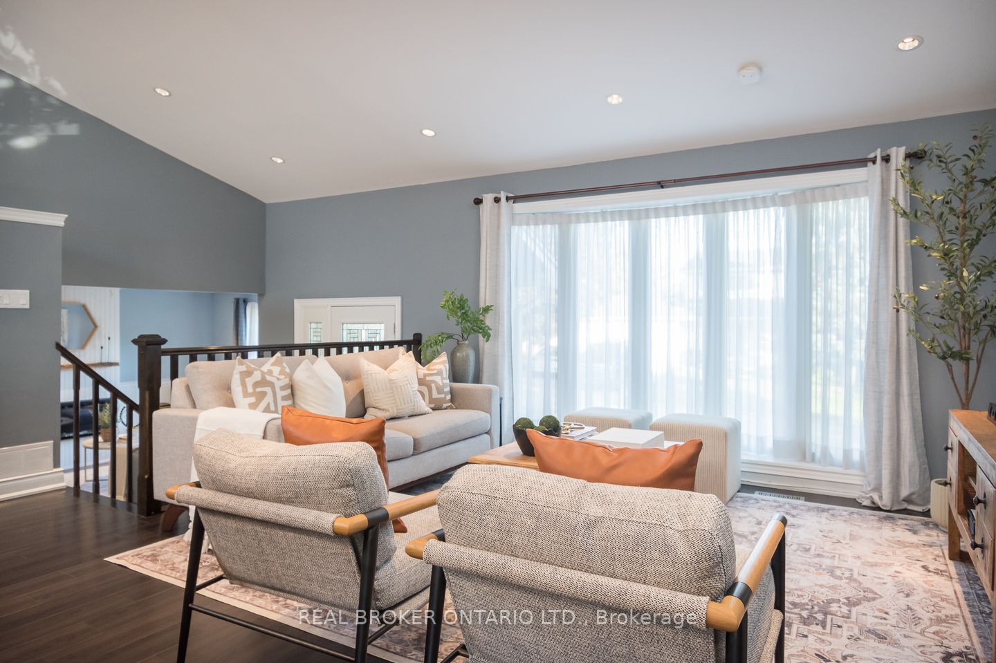 4 Forest Glen Crescent