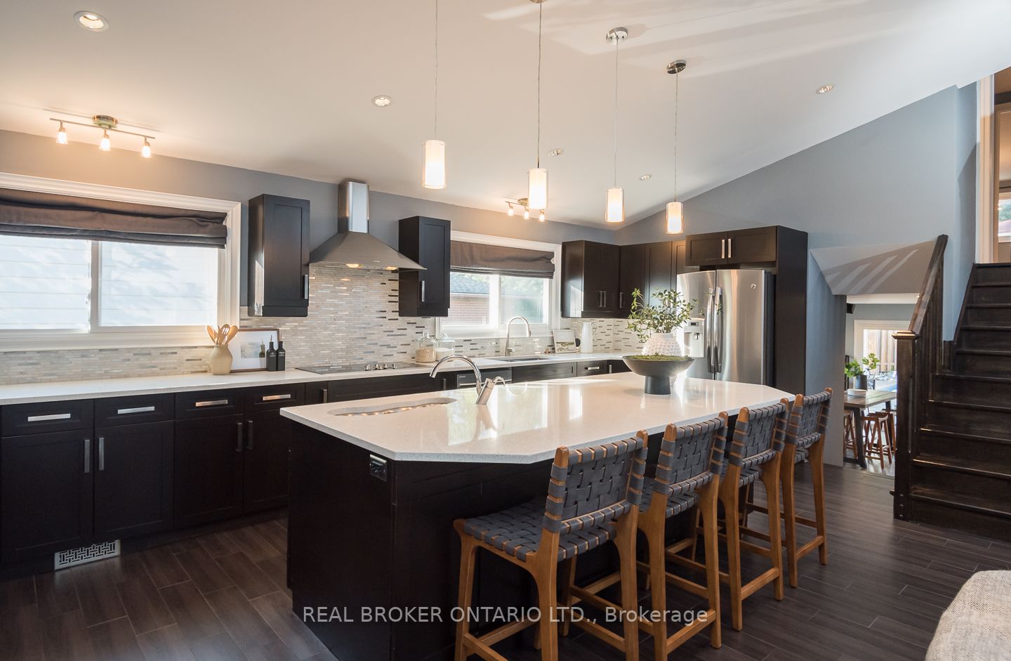 4 Forest Glen Crescent