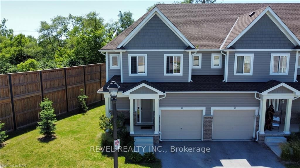60 Canterbury Drive, #12