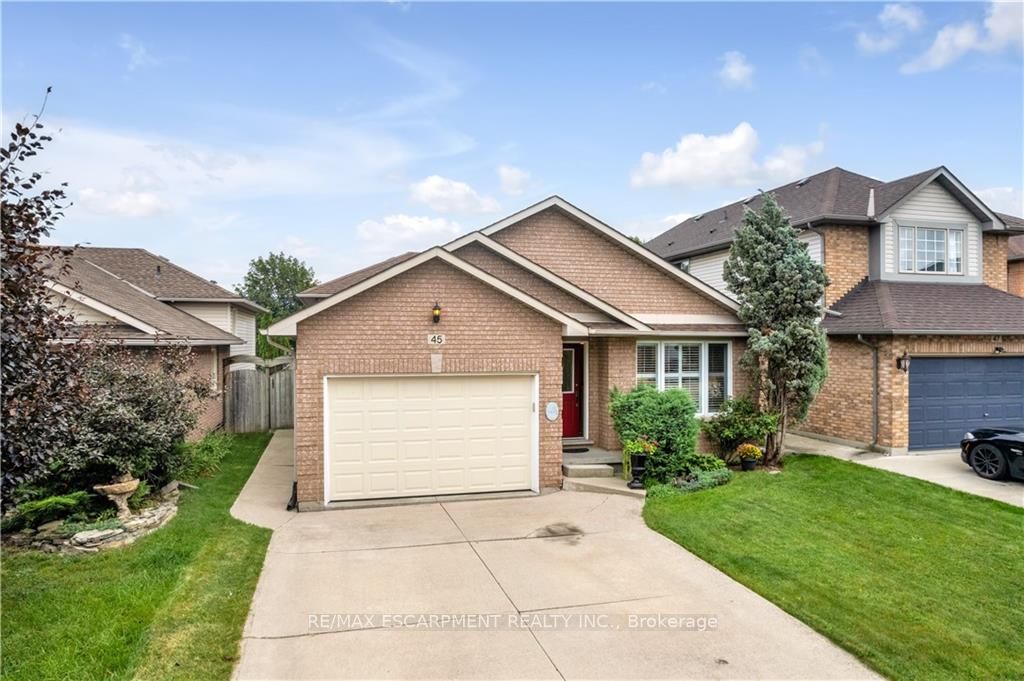 45 Cove Cres