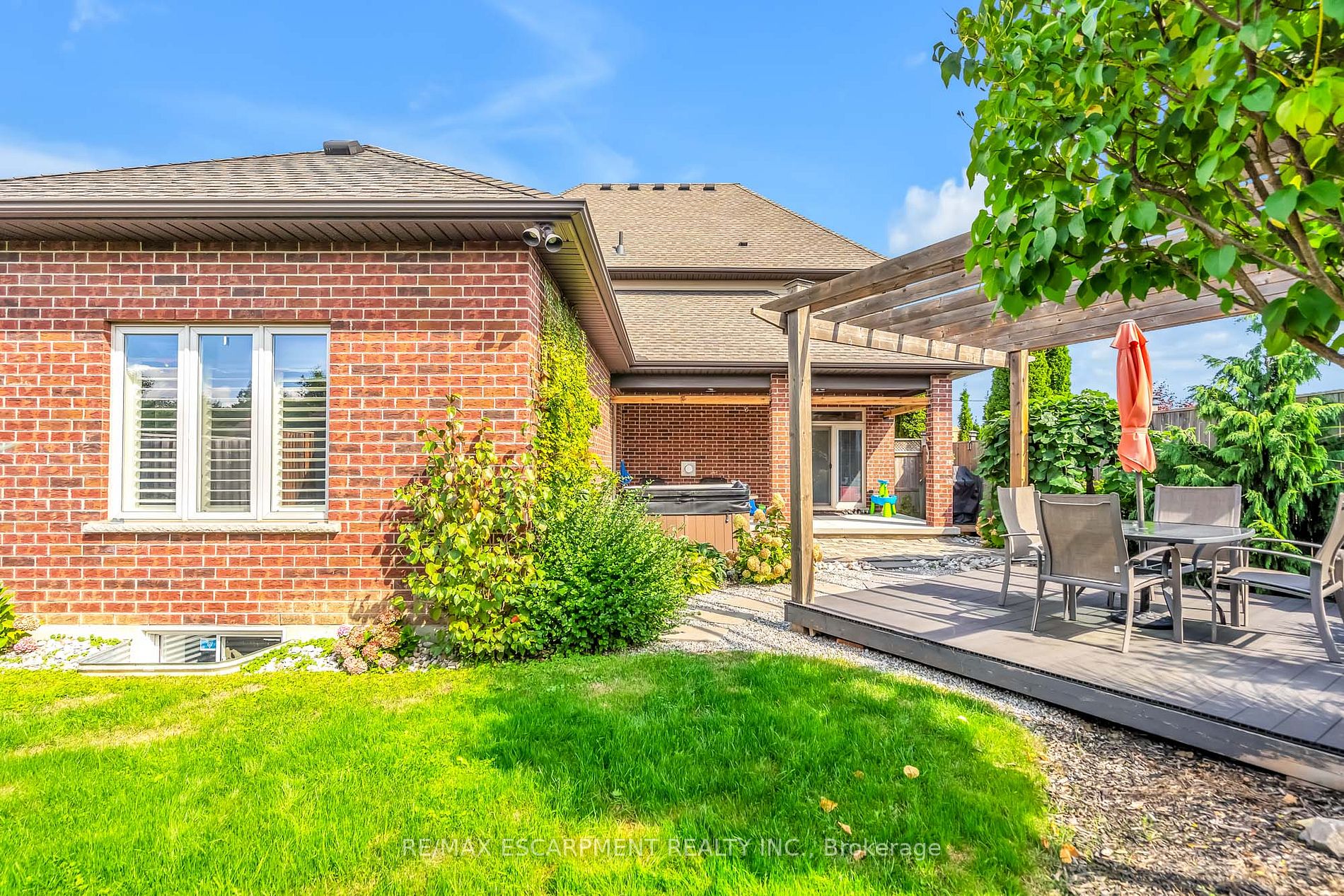345.5 Highland Rd W